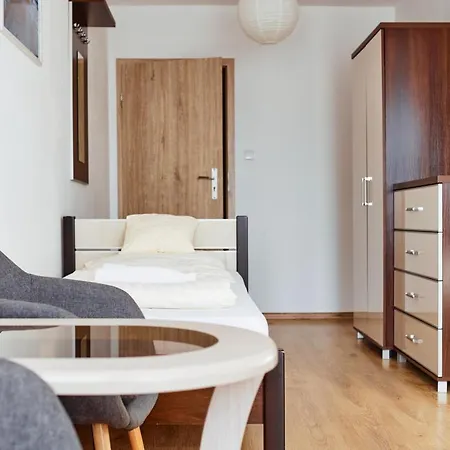 Vipabo Solnespa 假日公园 尼彻兹